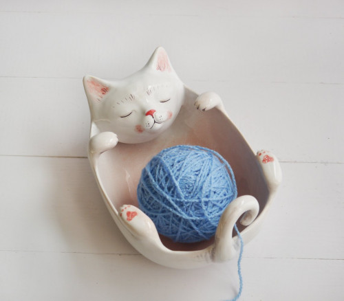 Kotek miska, yarn bowl